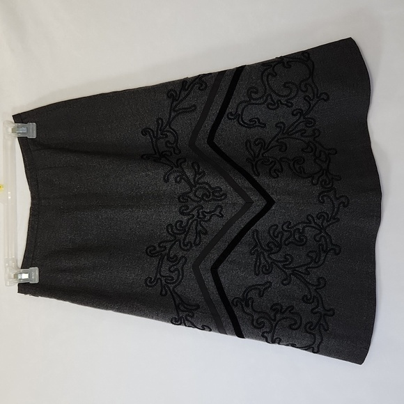 Anne Taylor Loft Petite Black Embroidered Lined Wool Blend Side Zip A Line Skirt - Picture 1 of 15